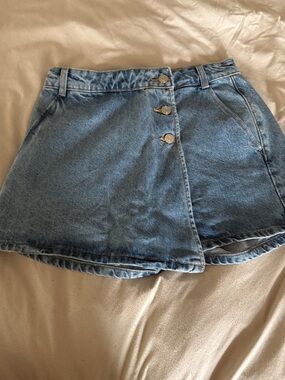 NWOT Zara Denim Skort